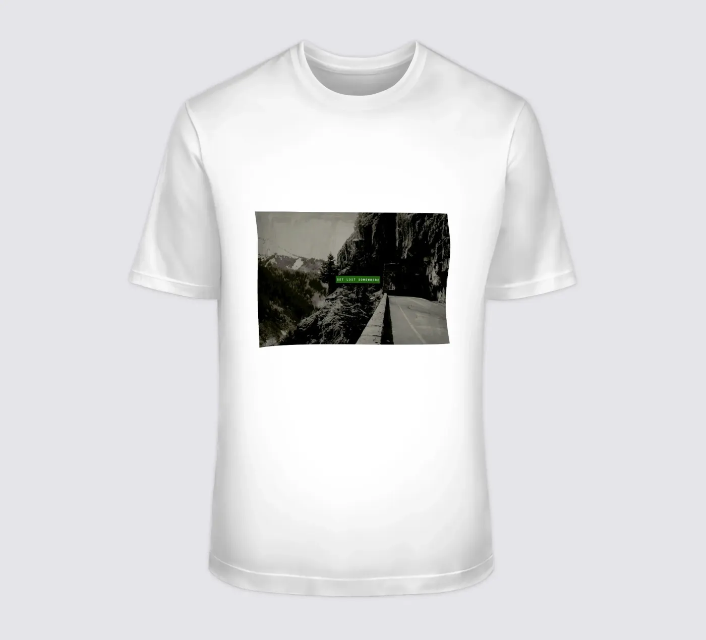 Get Lost Somewhere t-shirt da Leah Flores