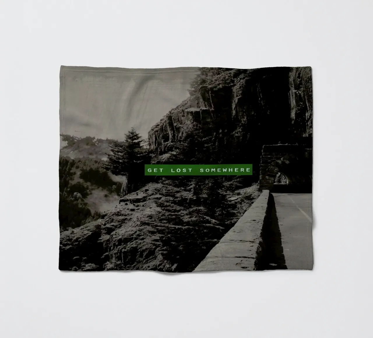 Get Lost Somewhere Fleecedecke von Leah Flores