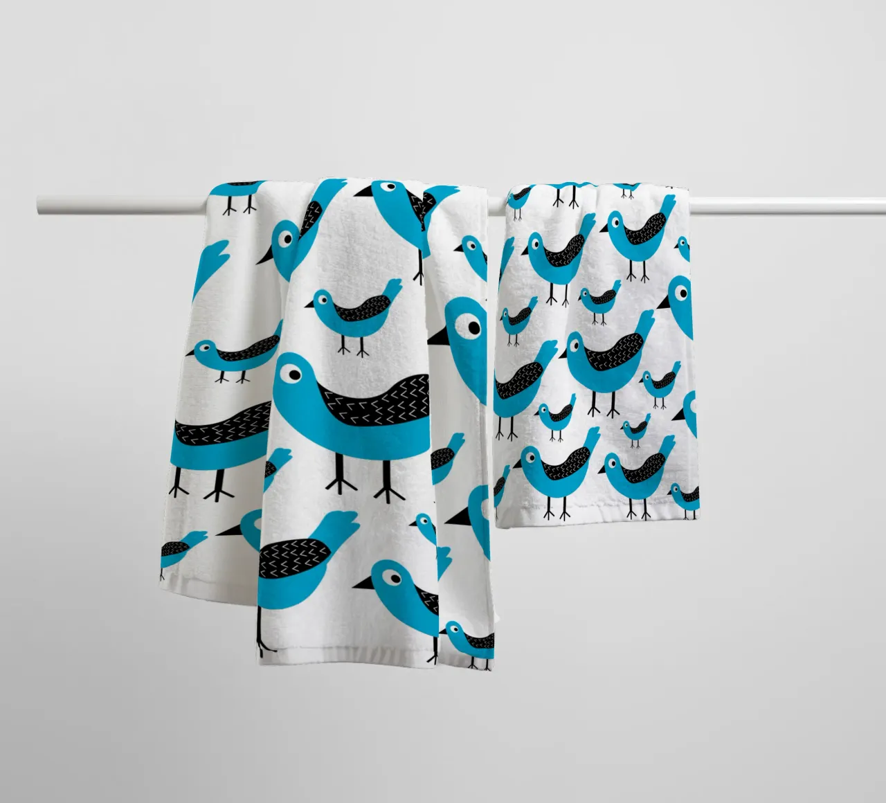 Blue birds pattern asciugamano da bagno da baobabprintstore