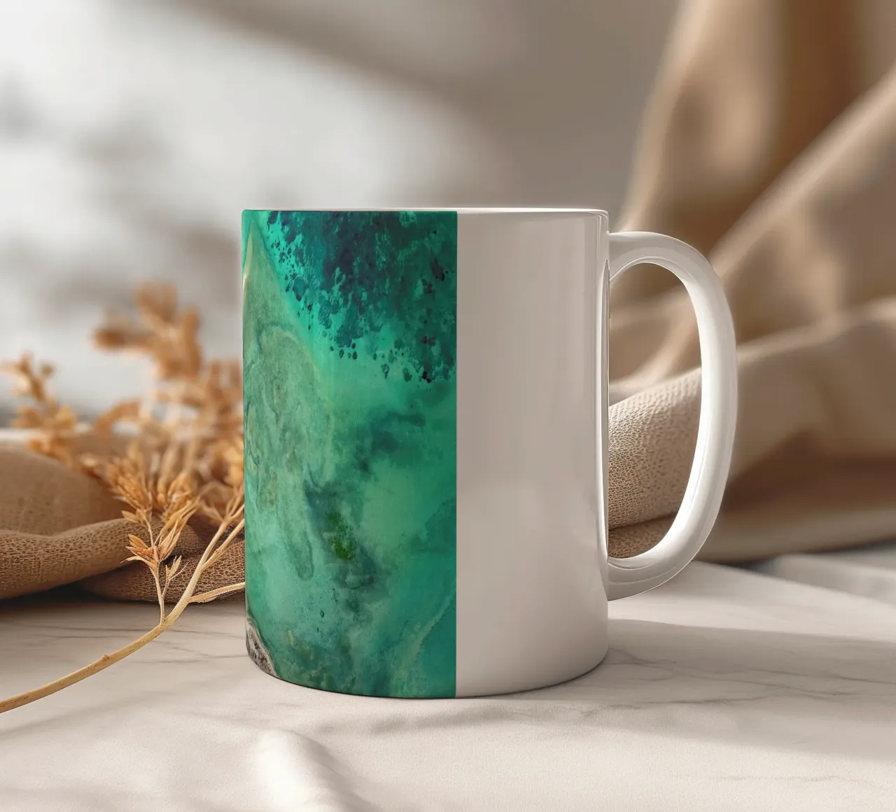 Shark Bay 8 tazza in ceramica da Simon Butterworth