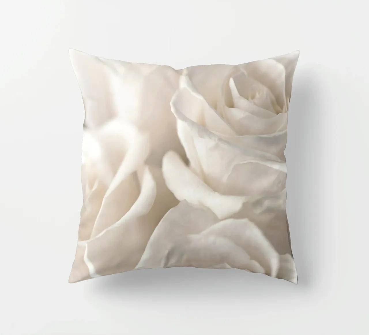 Delicate rose bianche - Foto design floreale cuscino da Whole©