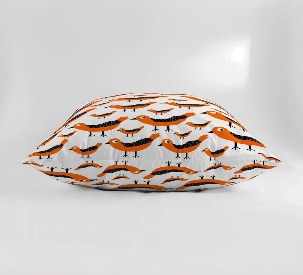 Orange birds pattern cuscino da baobabprintstore