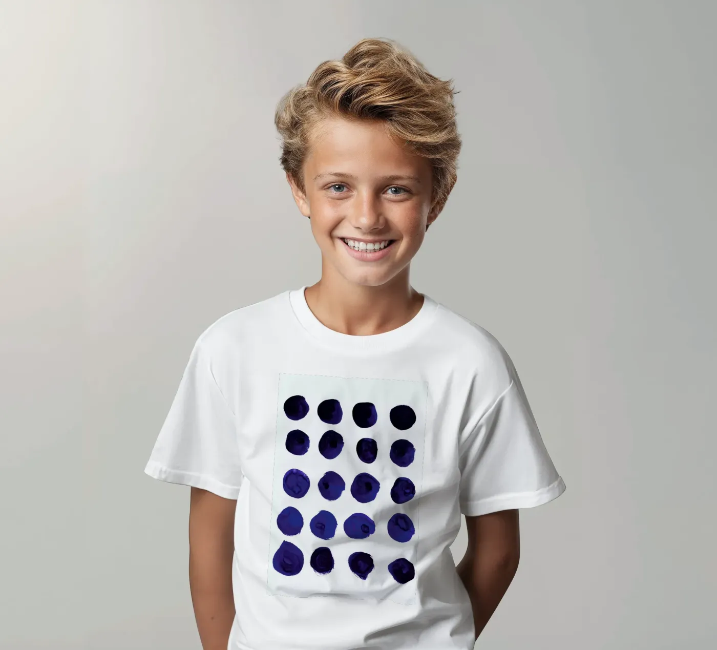 Blue Dots t-shirt bambini da Amy Sia