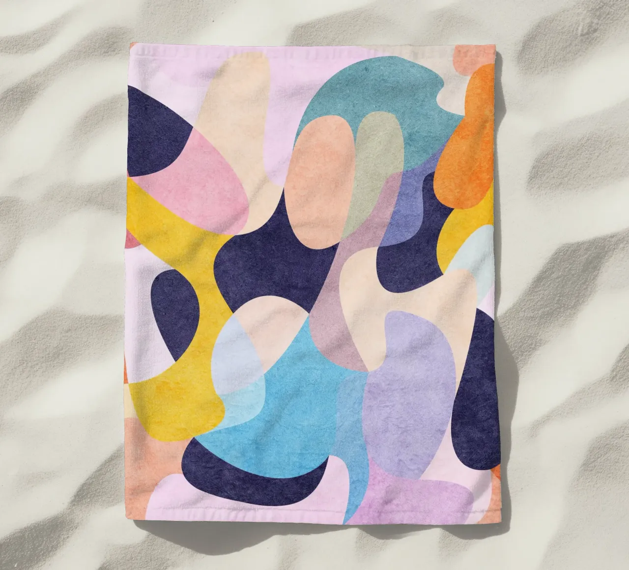 Forme giocose telo mare da Abstract 888