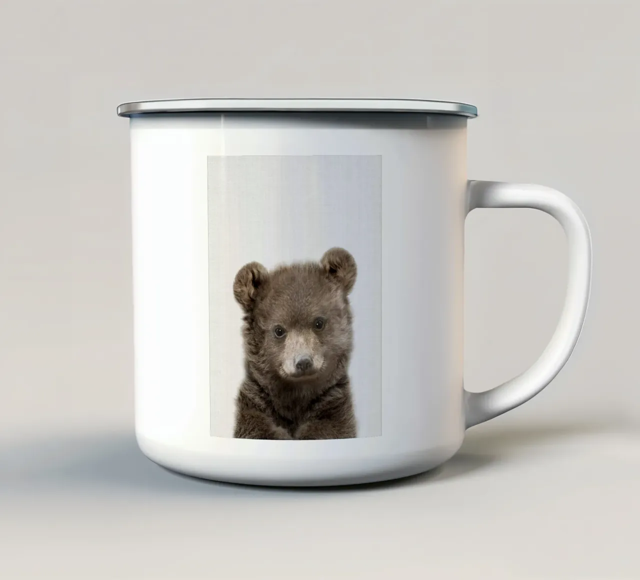 Peekaboo Bear Cub tazza in smalto da Lila x Lola