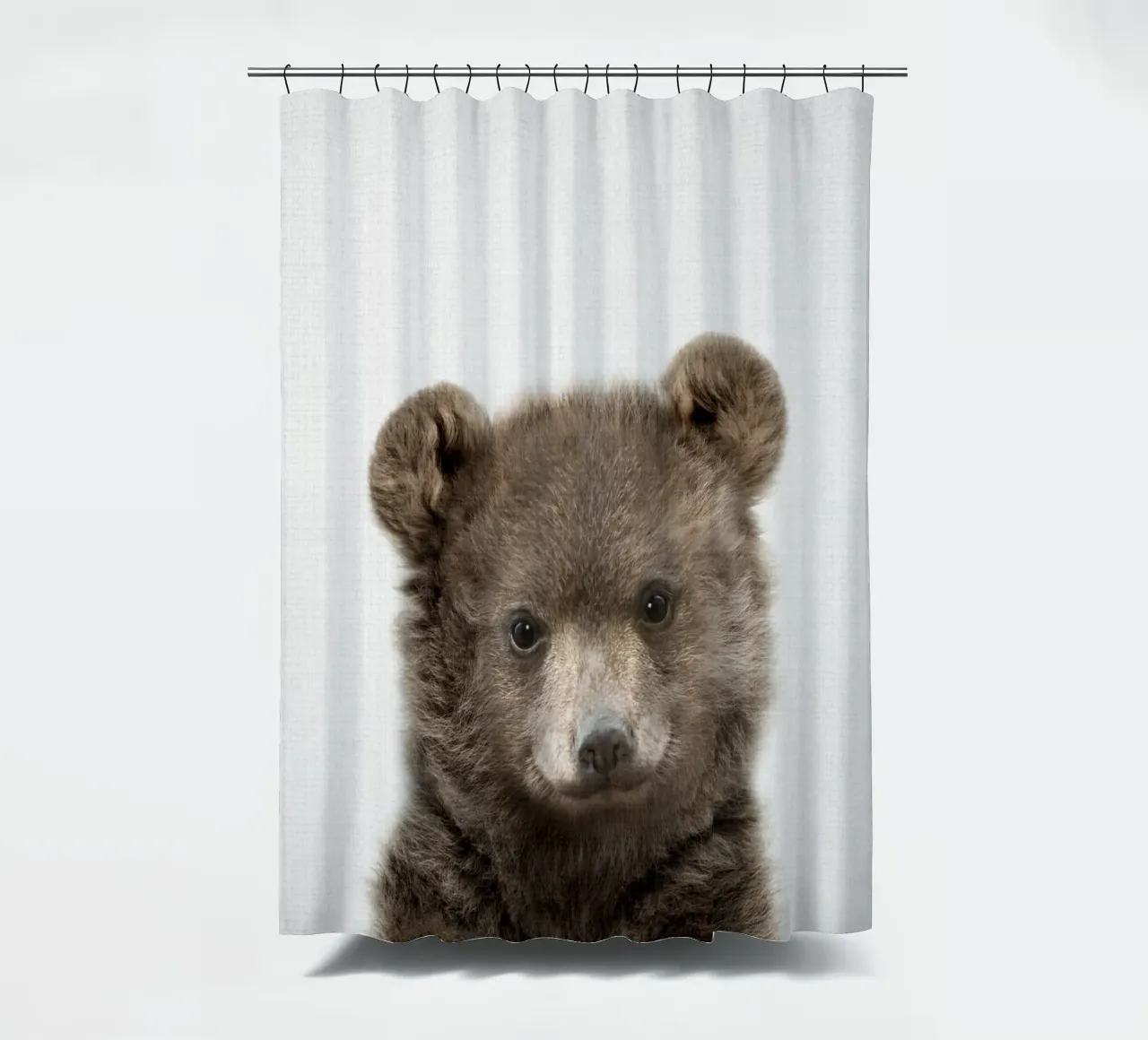 Peekaboo Bear Cub Duschvorhang von Lila x Lola