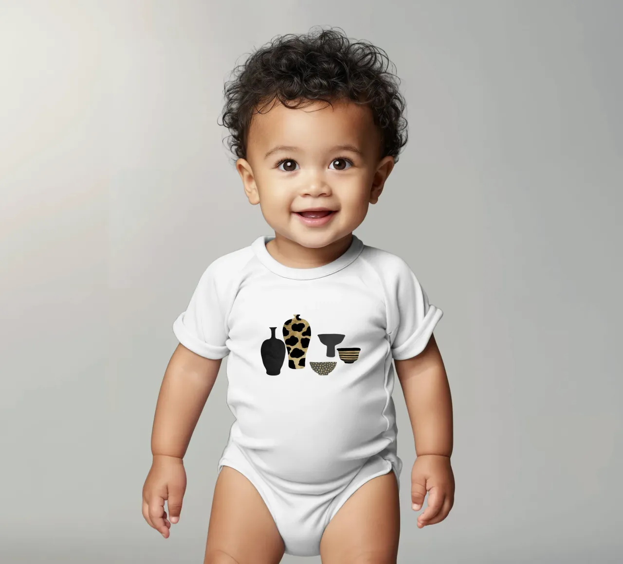 Patterned Vases body bébé de Orara Studio