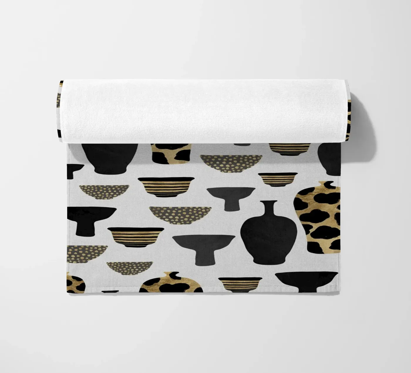 Vazen met patroon strandhanddoek van Orara Studio