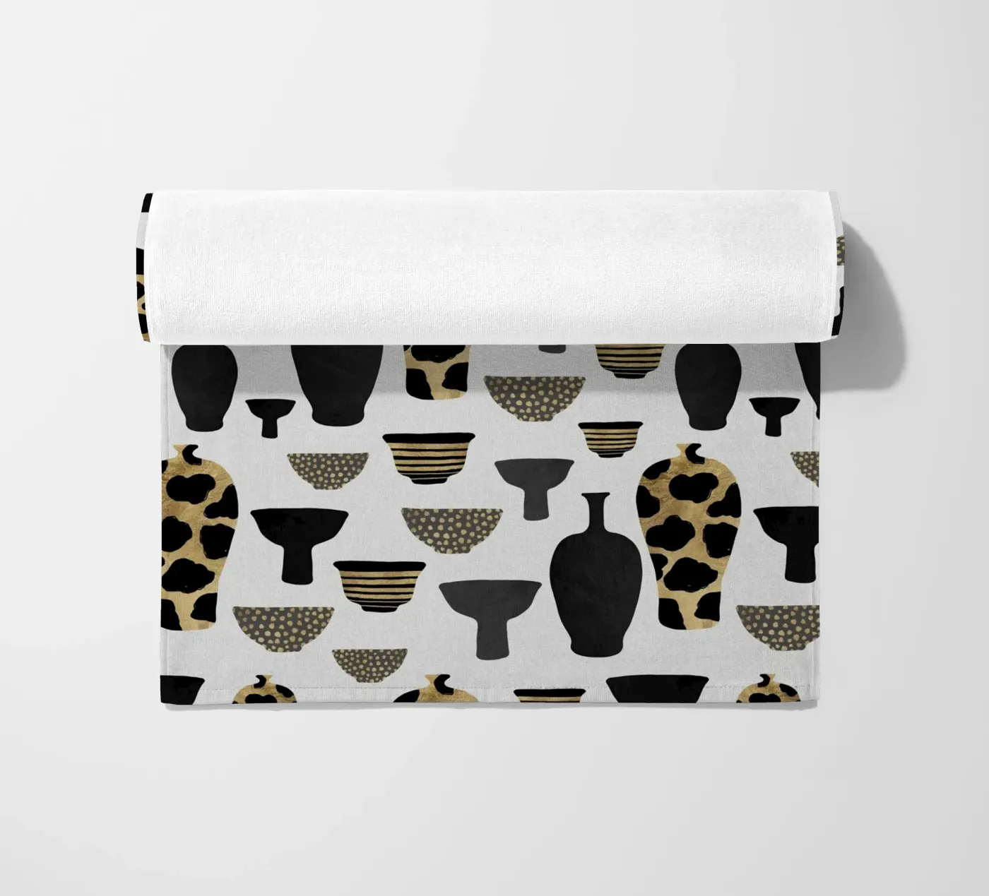 Vazen met patroon strandhanddoek van Orara Studio