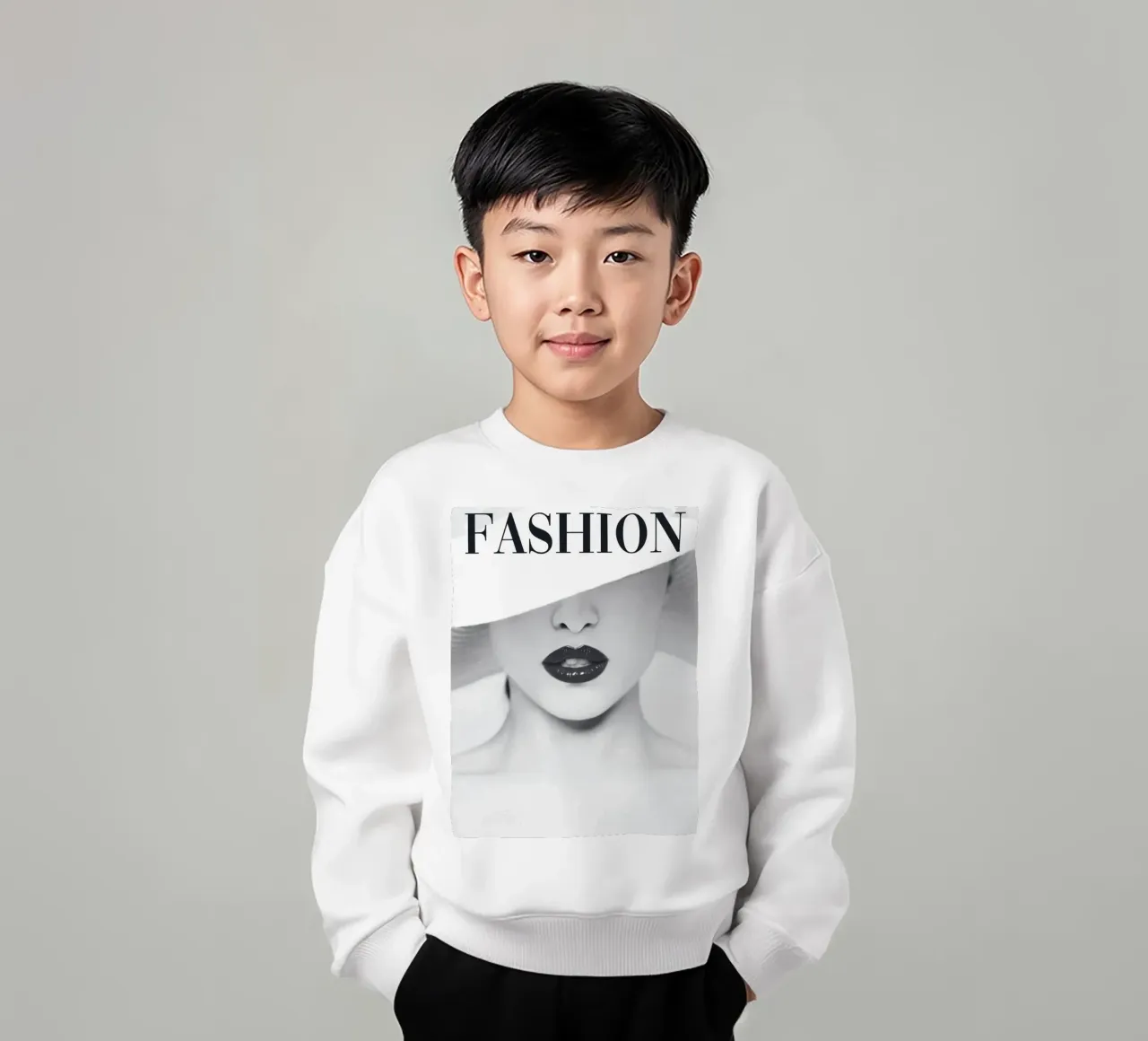 Minimalista, elegante, in bianco e nero felpa bambino da Whole©