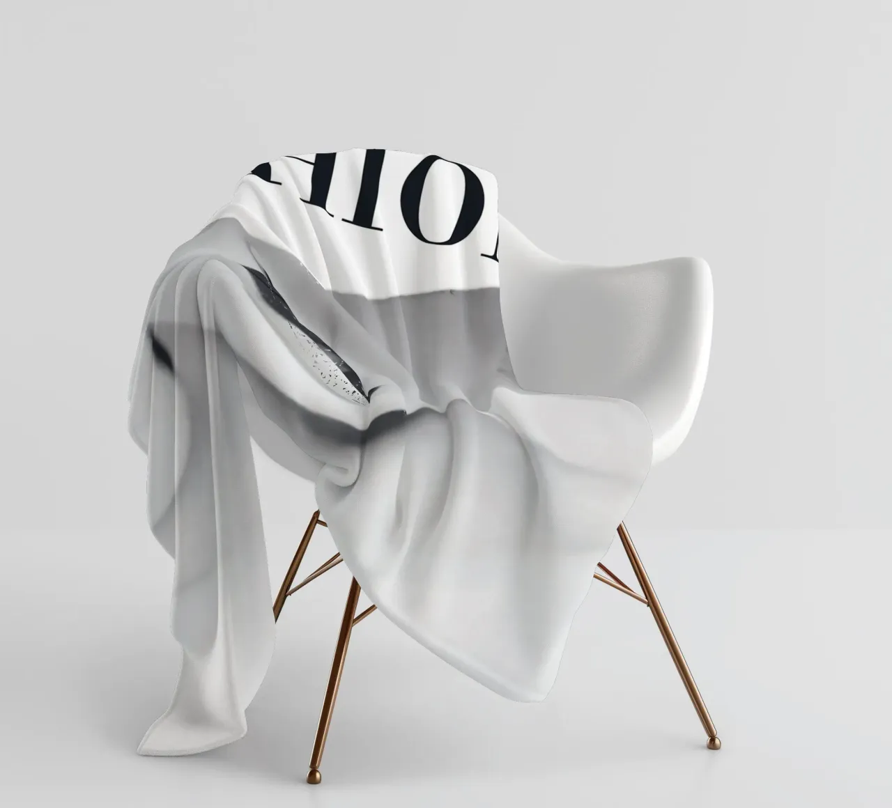 Minimalista, elegante, in bianco e nero coperta in pile da Whole©