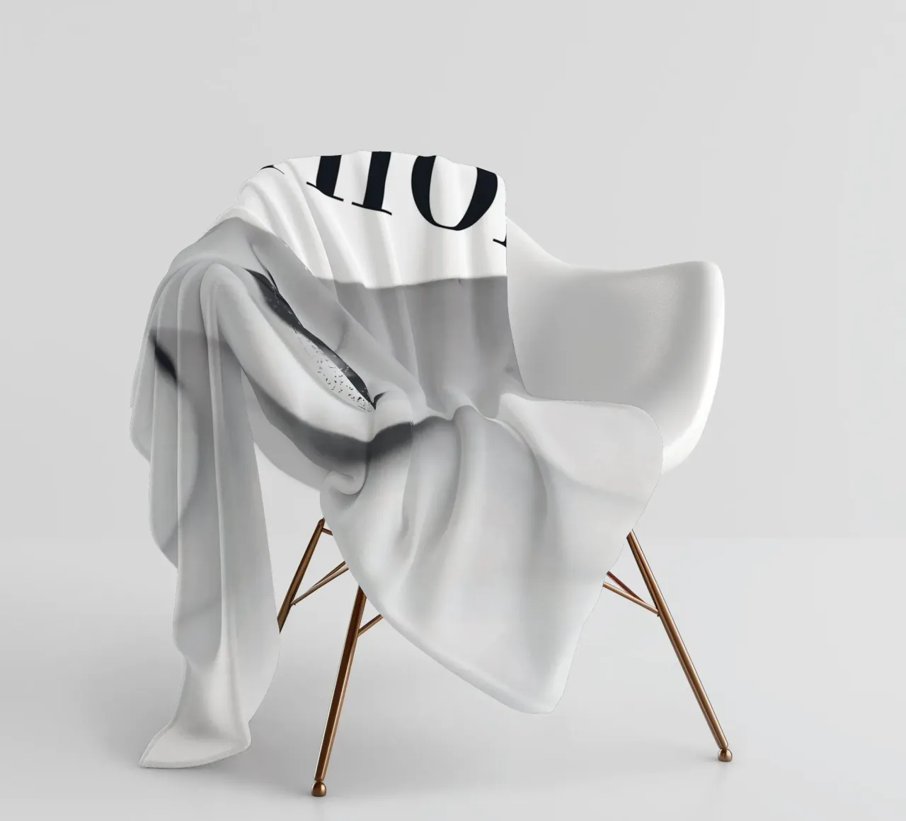 Minimalista, elegante, in bianco e nero coperta in pile da Whole©