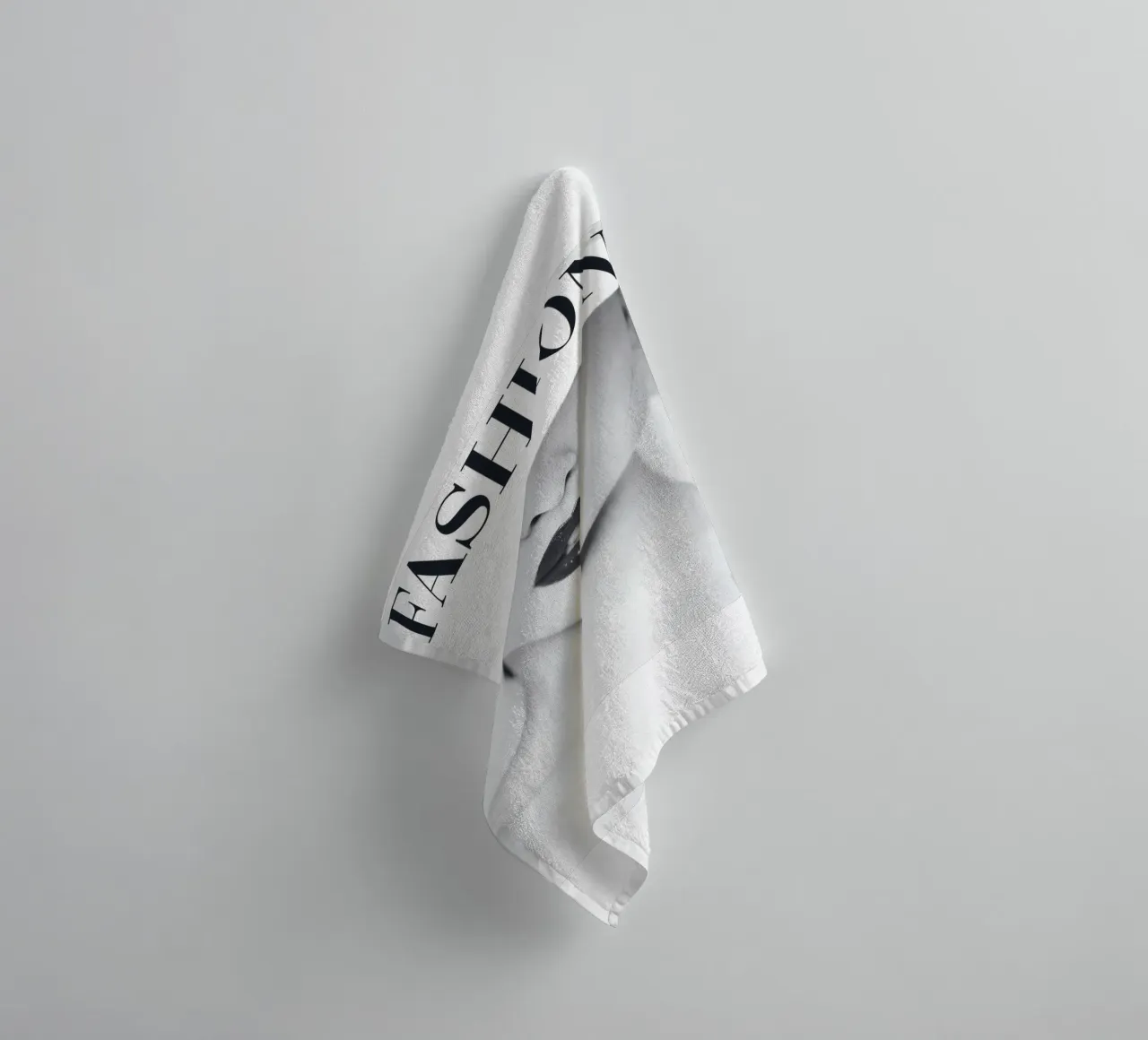 Minimalista, elegante, in bianco e nero asciugamano da bagno da Whole©