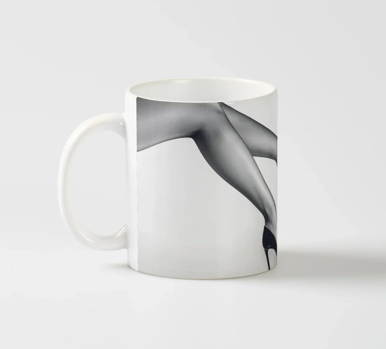 Eleganza in bianco e nero - High Heels Art tazza in ceramica da Whole©