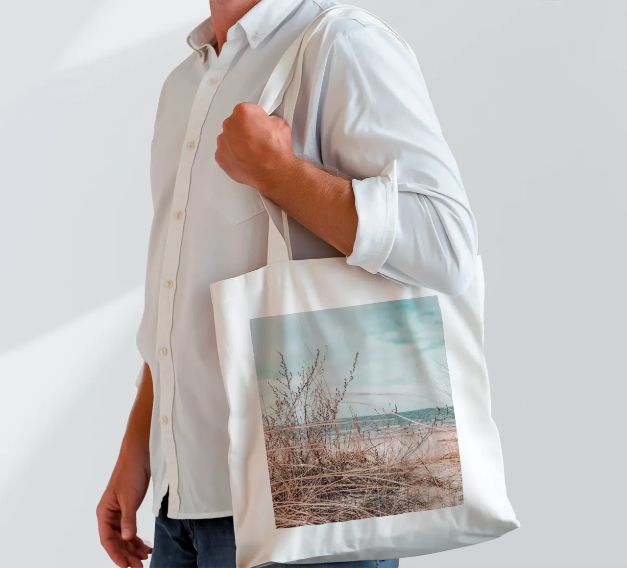 L'erba costiera al vento: un design in armonia con la natura borsa in juta da Whole©
