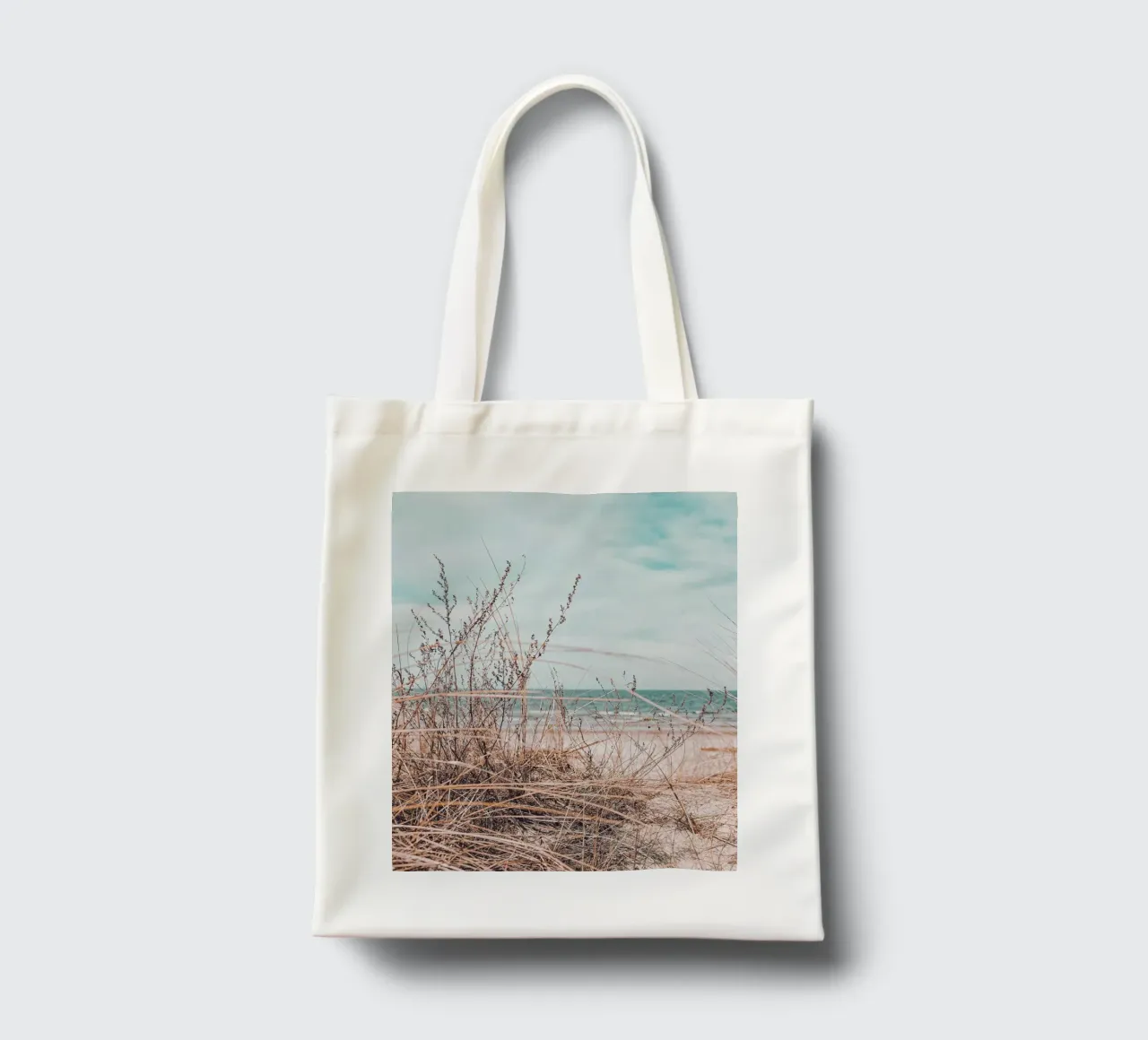L'erba costiera al vento: un design in armonia con la natura borsa in juta da Whole©