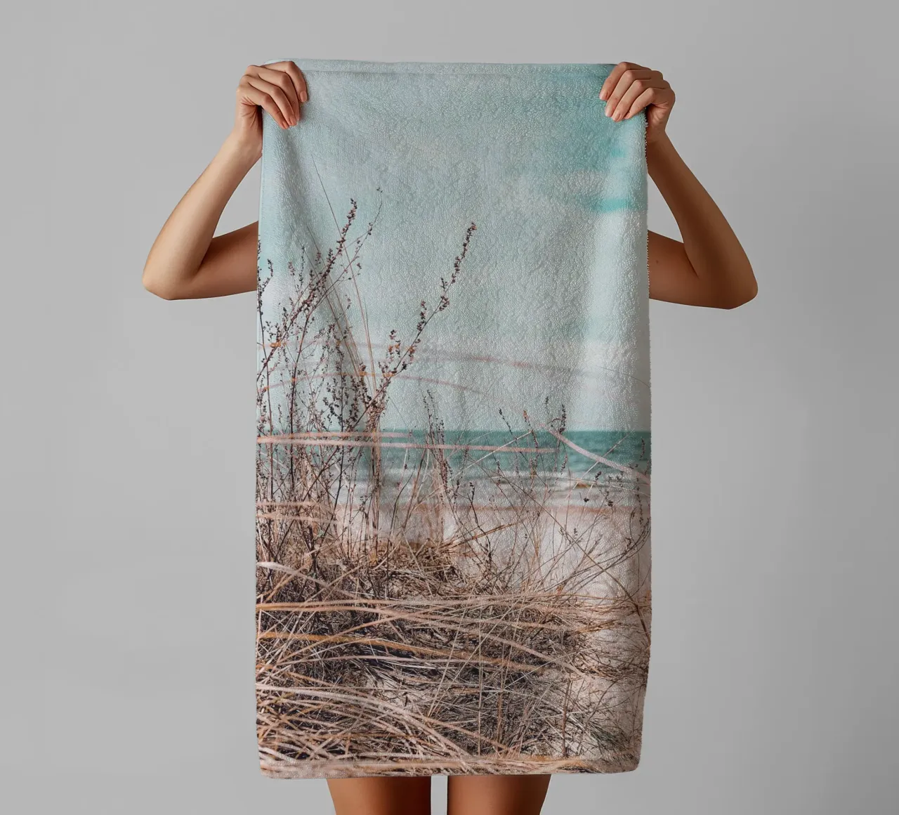 Coastal grass in the wind - design in harmony with nature towel by Whole©