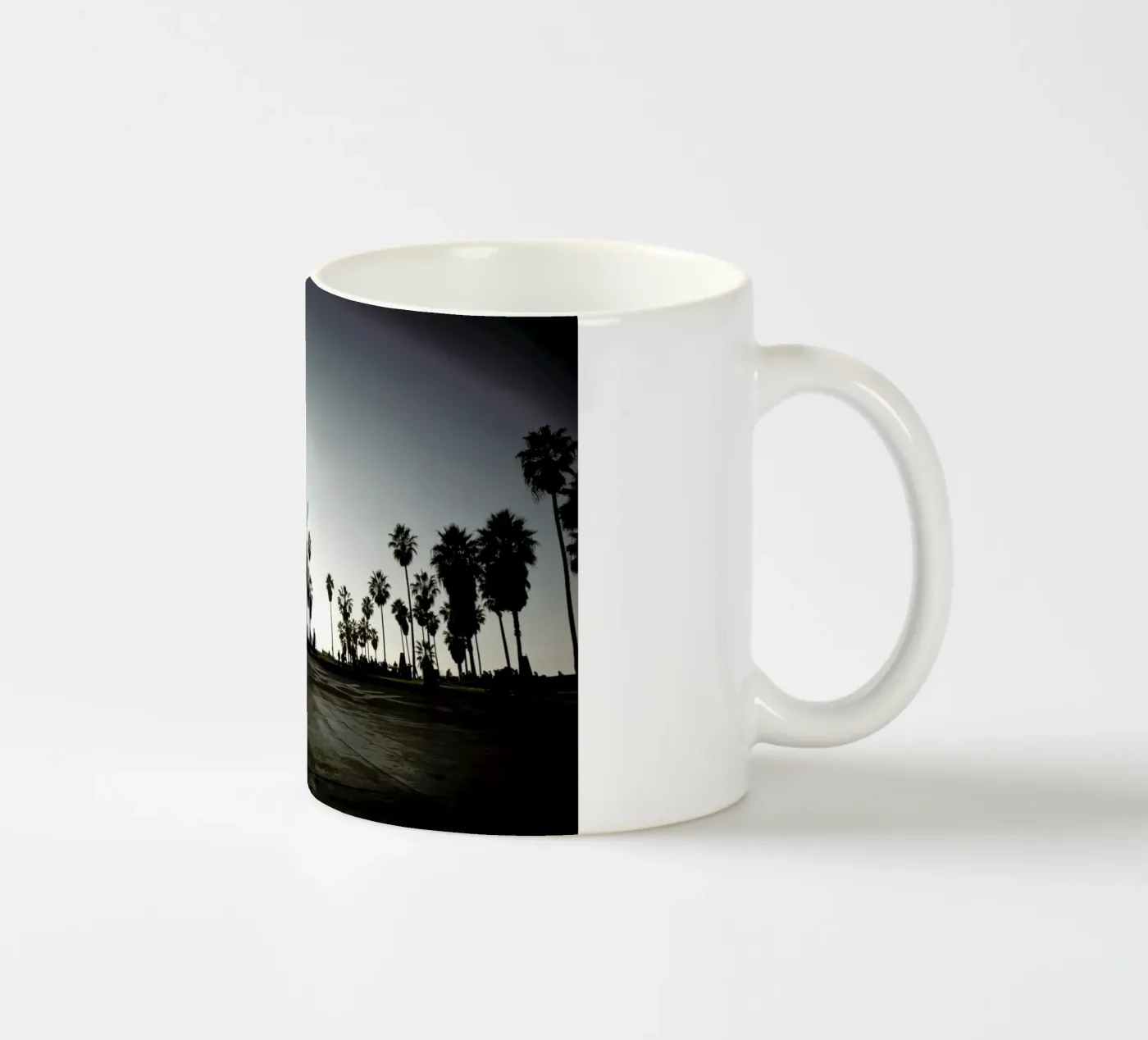 V tazza in ceramica da Marc Gruninger