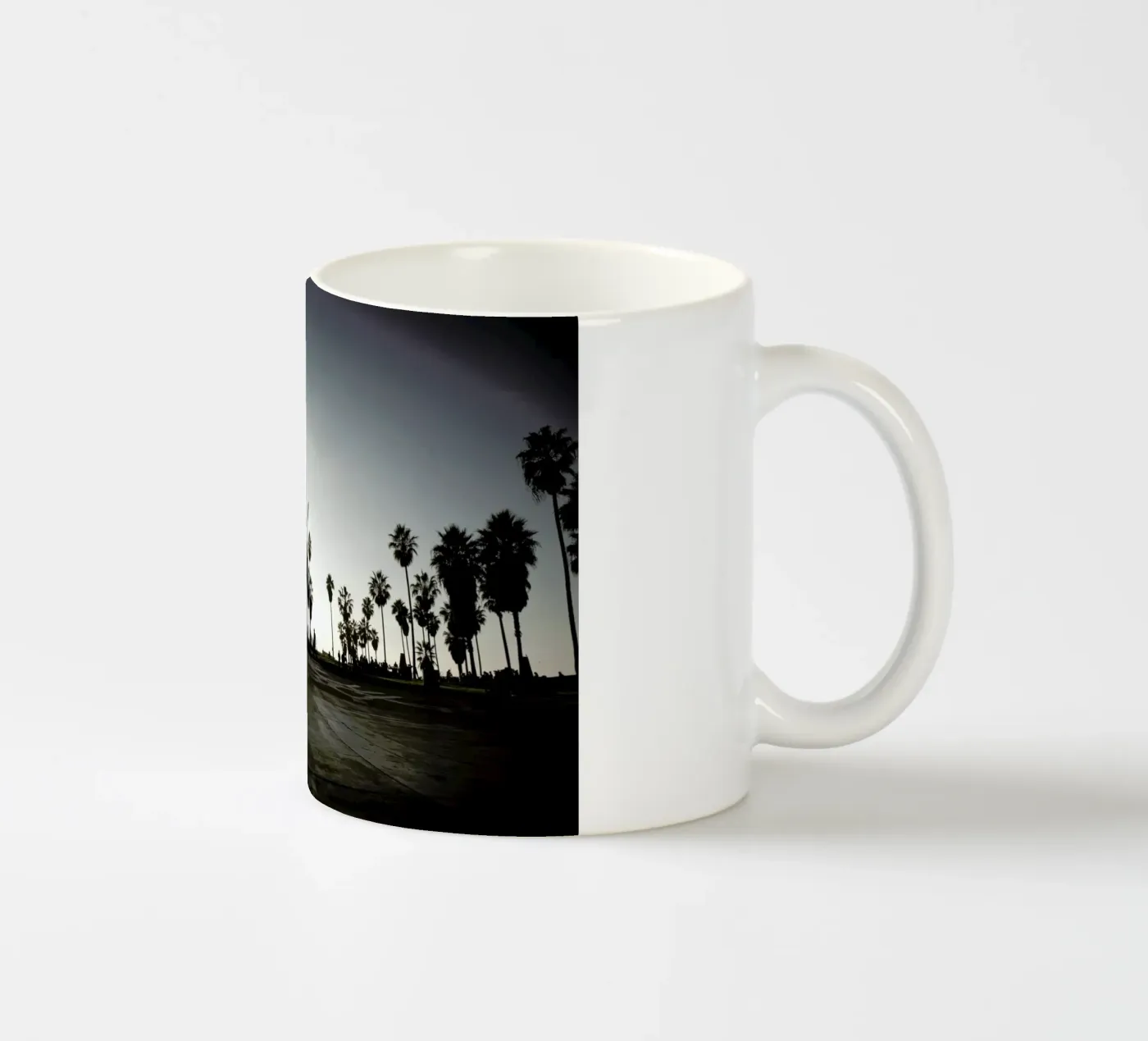 V ceramic mug by Marc Gruninger