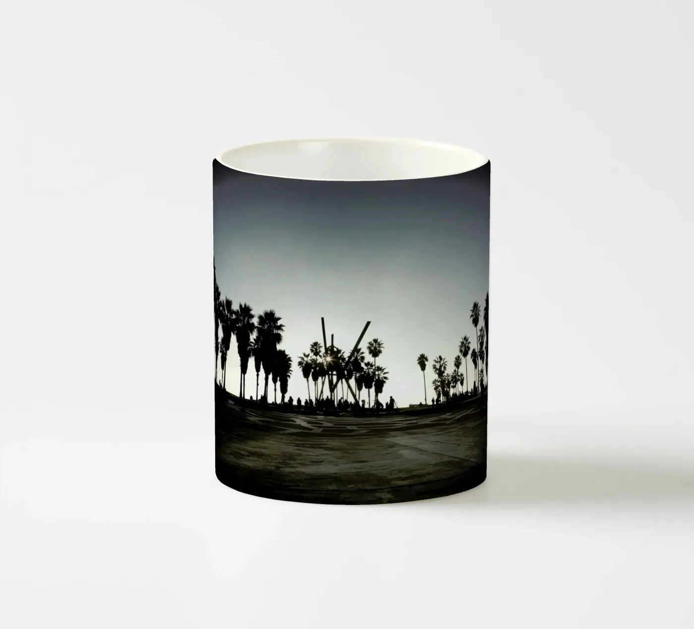 V tazza in ceramica da Marc Gruninger