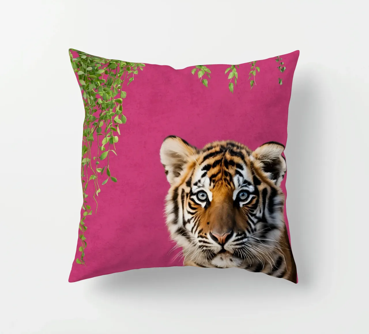 Fierce in Fuchsia cuscino da DesignArt