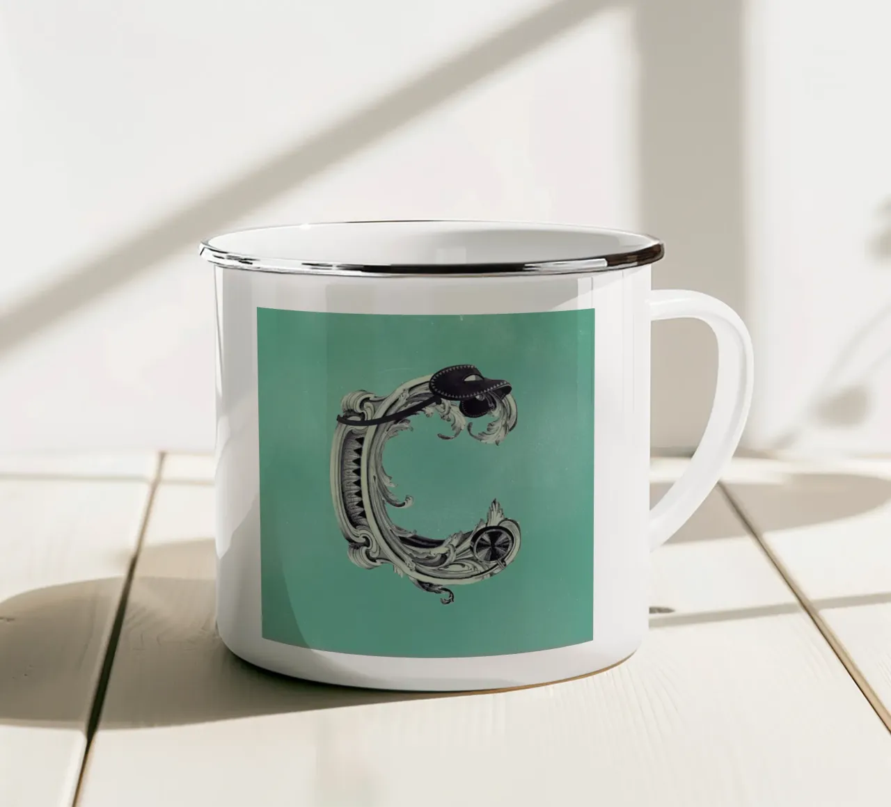 Steampunk Alphabet Letter C tazza in smalto da Birgit Palma