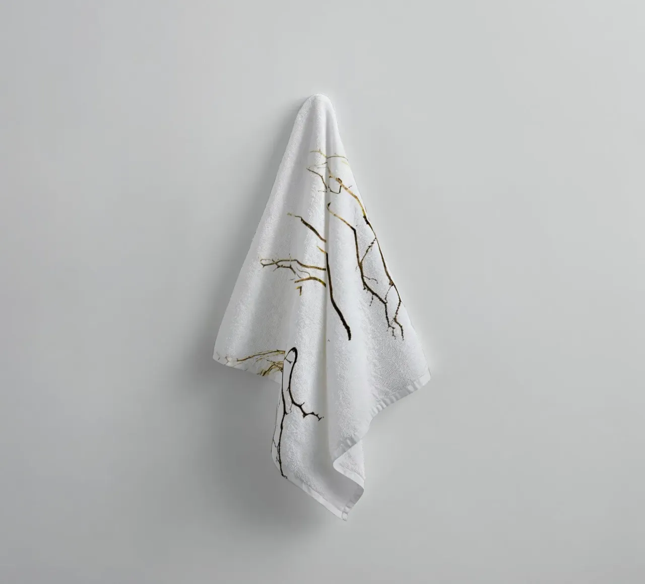 Minimal abstract reflections towel by Teresa André