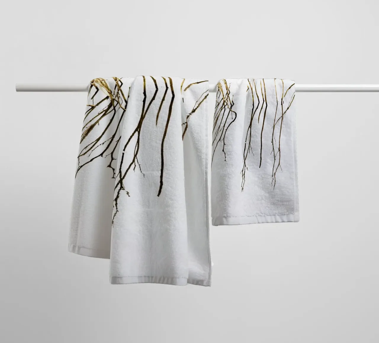 Minimal abstract reflections towel by Teresa André