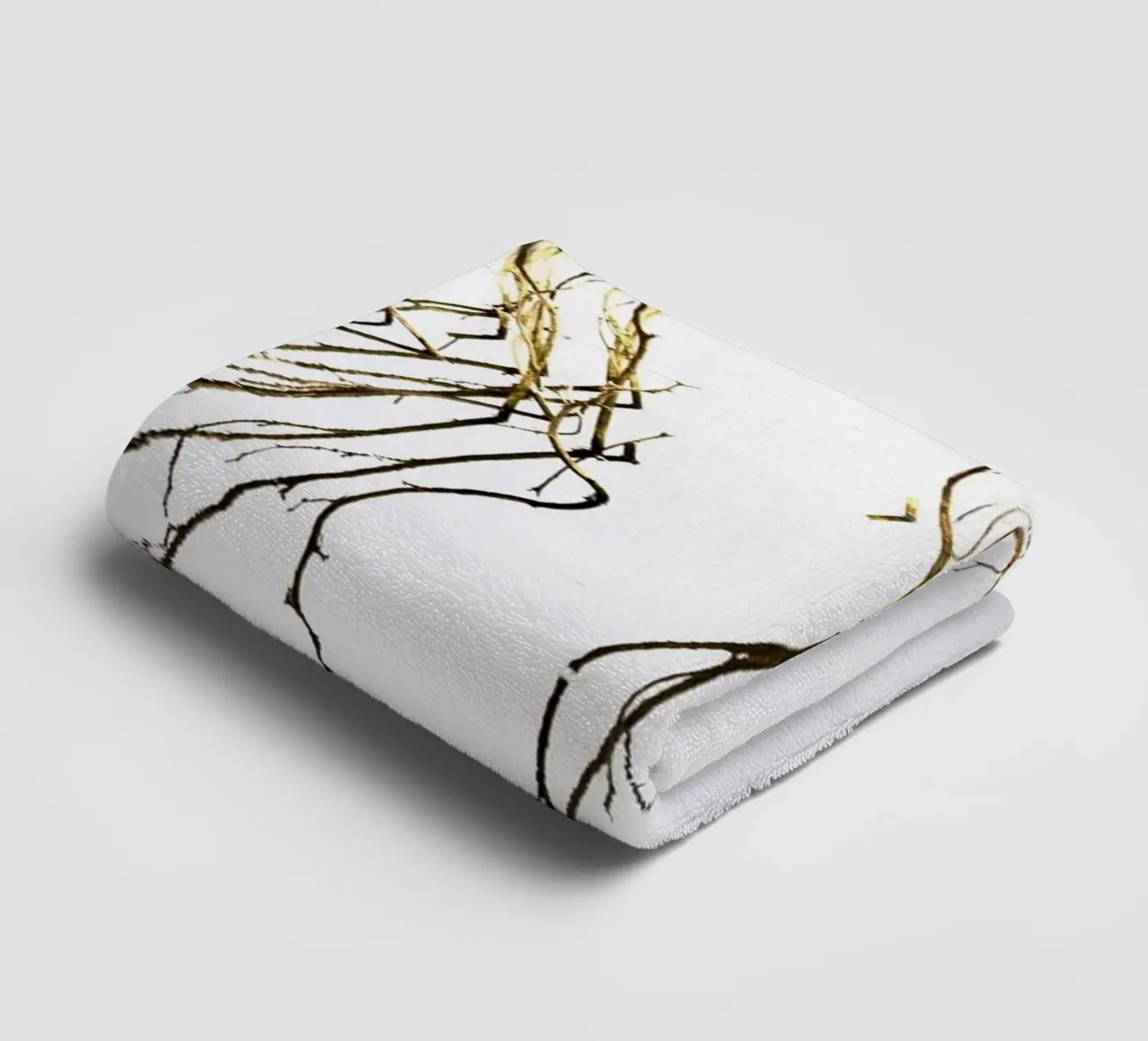 Minimal abstract reflections towel by Teresa André