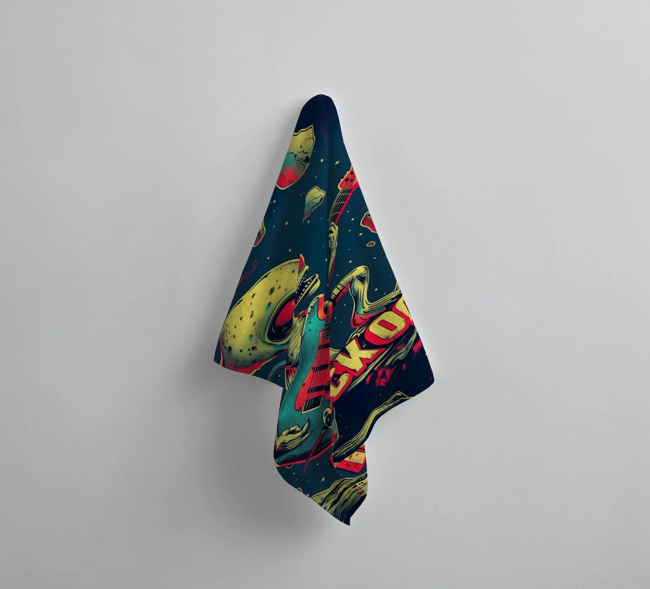 Hard Rock Alien mit Gitarre - Rock On Handtuch von Autofocus