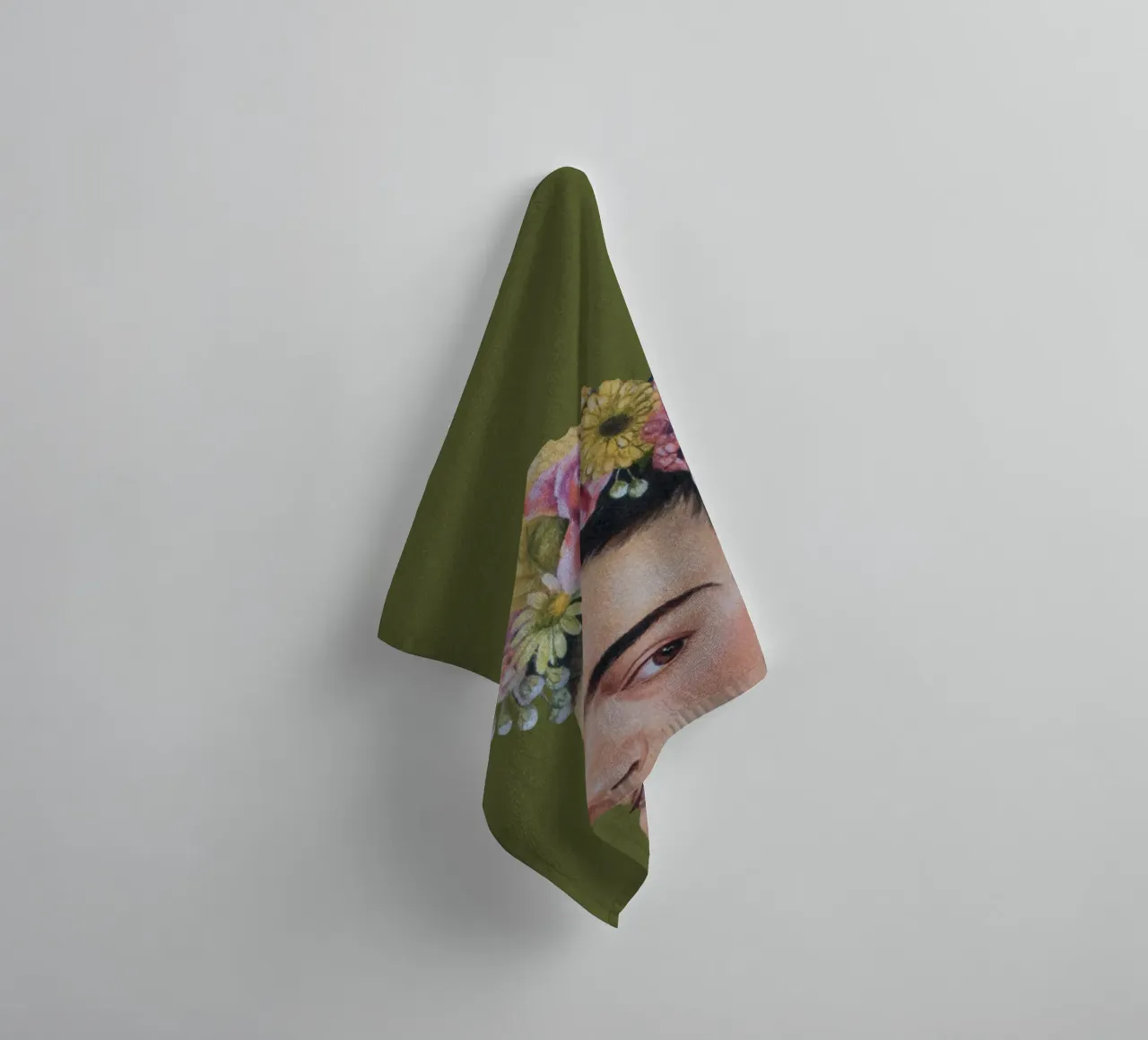 Mezza Frida verde asciugamano da bagno da Carinaprint
