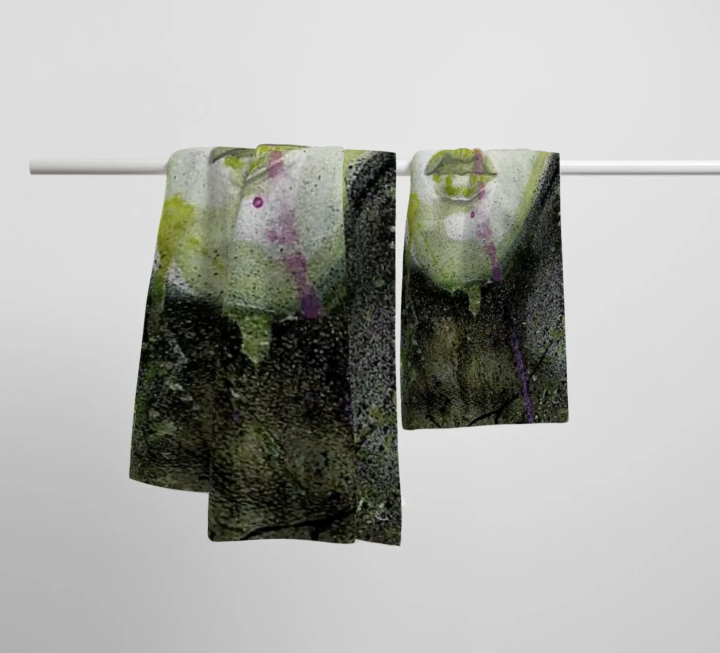 Dark Queen towel by Rebekka