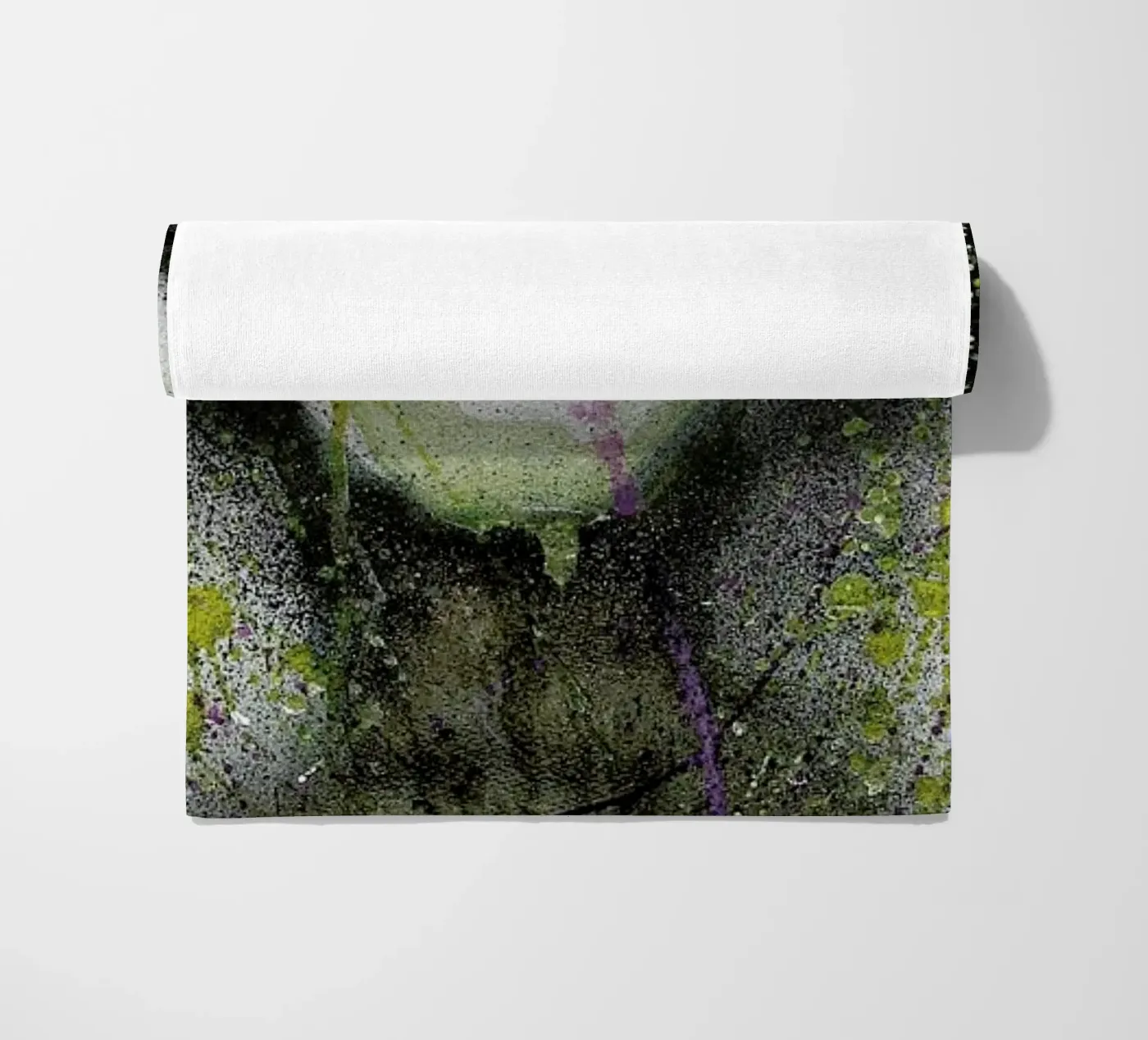Dark Queen beach towel by Rebekka