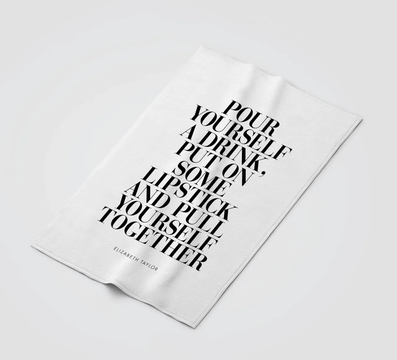 Versatevi un drink e mettetevi un po' di rossetto Typografie Design coperta in pile da THE MOTIVATED TYPE