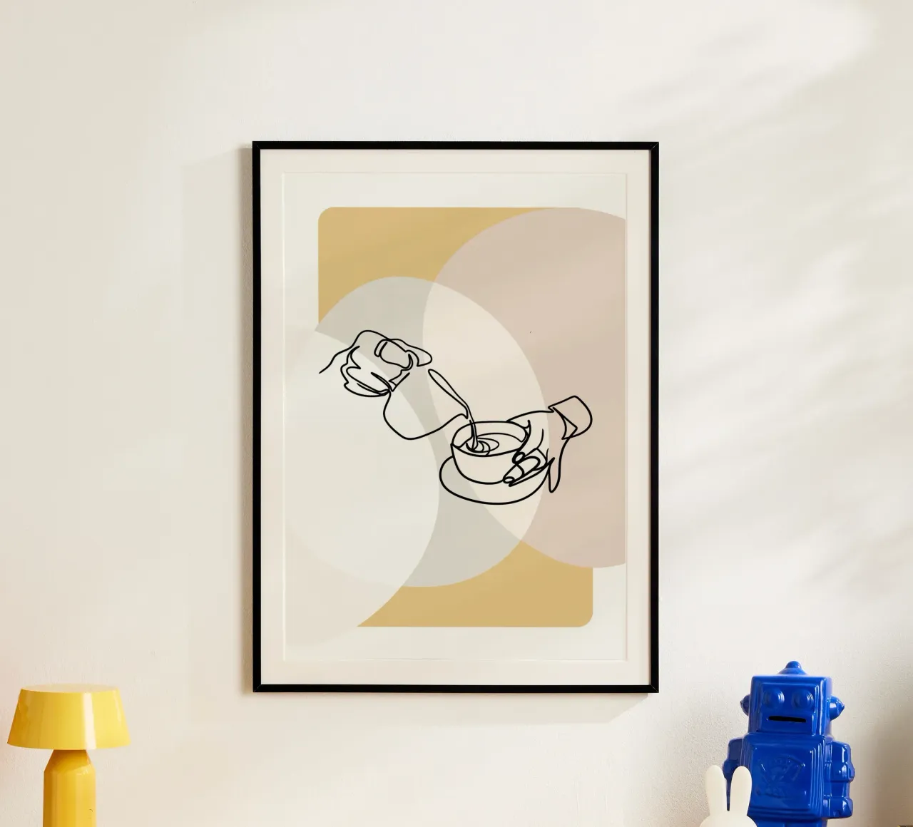 Coffee into a cup poster con telaio in plastica da LisaArtes