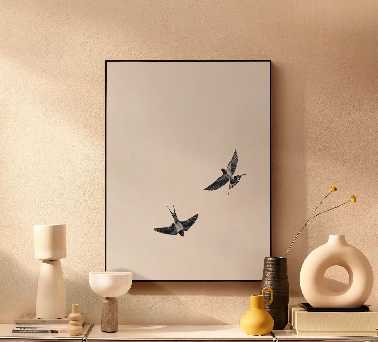 Twee zwaluwen - Minimalistisch natuurlijk ontwerp aluminium-dibond van Whole©