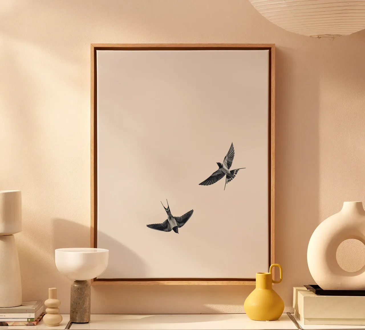 Twee zwaluwen - Minimalistisch natuurlijk ontwerp canvas met Baklijst van Whole©