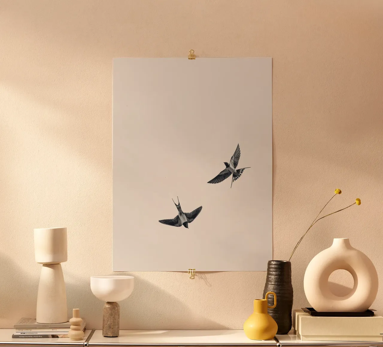 Twee zwaluwen - Minimalistisch natuurlijk ontwerp hahnemühle van Whole©