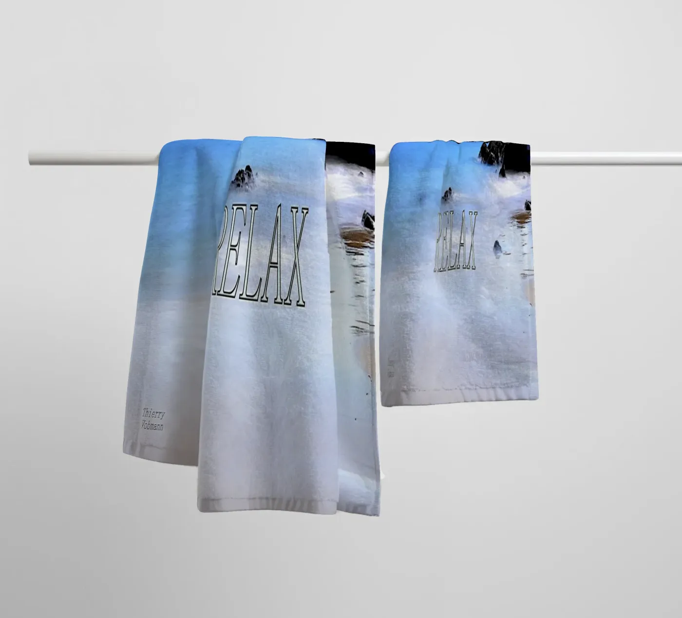 ONTSPAN badhanddoek van TYPOGRAPHY AND GENERATED BY AI