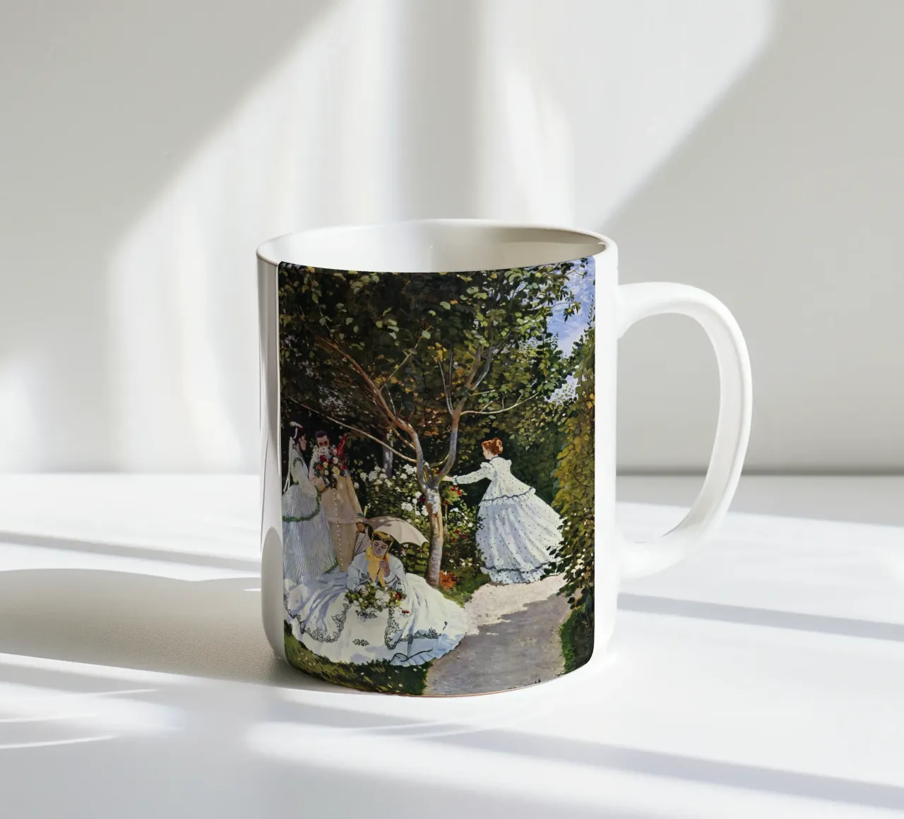 Claude Monet - Donne in giardino tazza in ceramica da William Store
