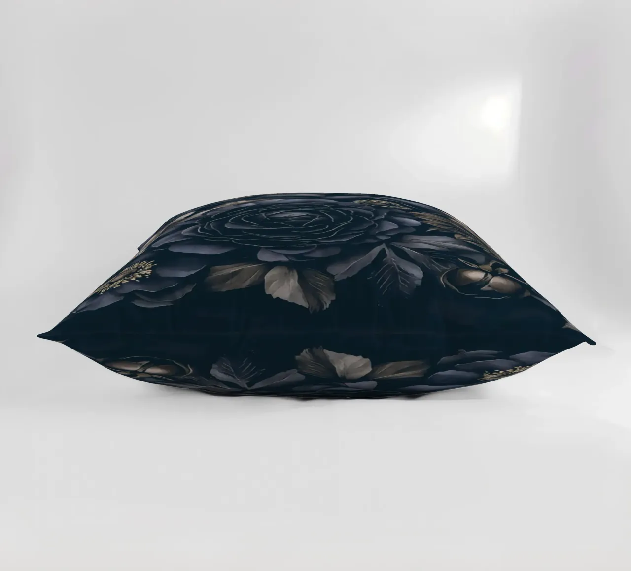 Bouquet barocco blu notte cuscino da Andrea Haase Floral Passion