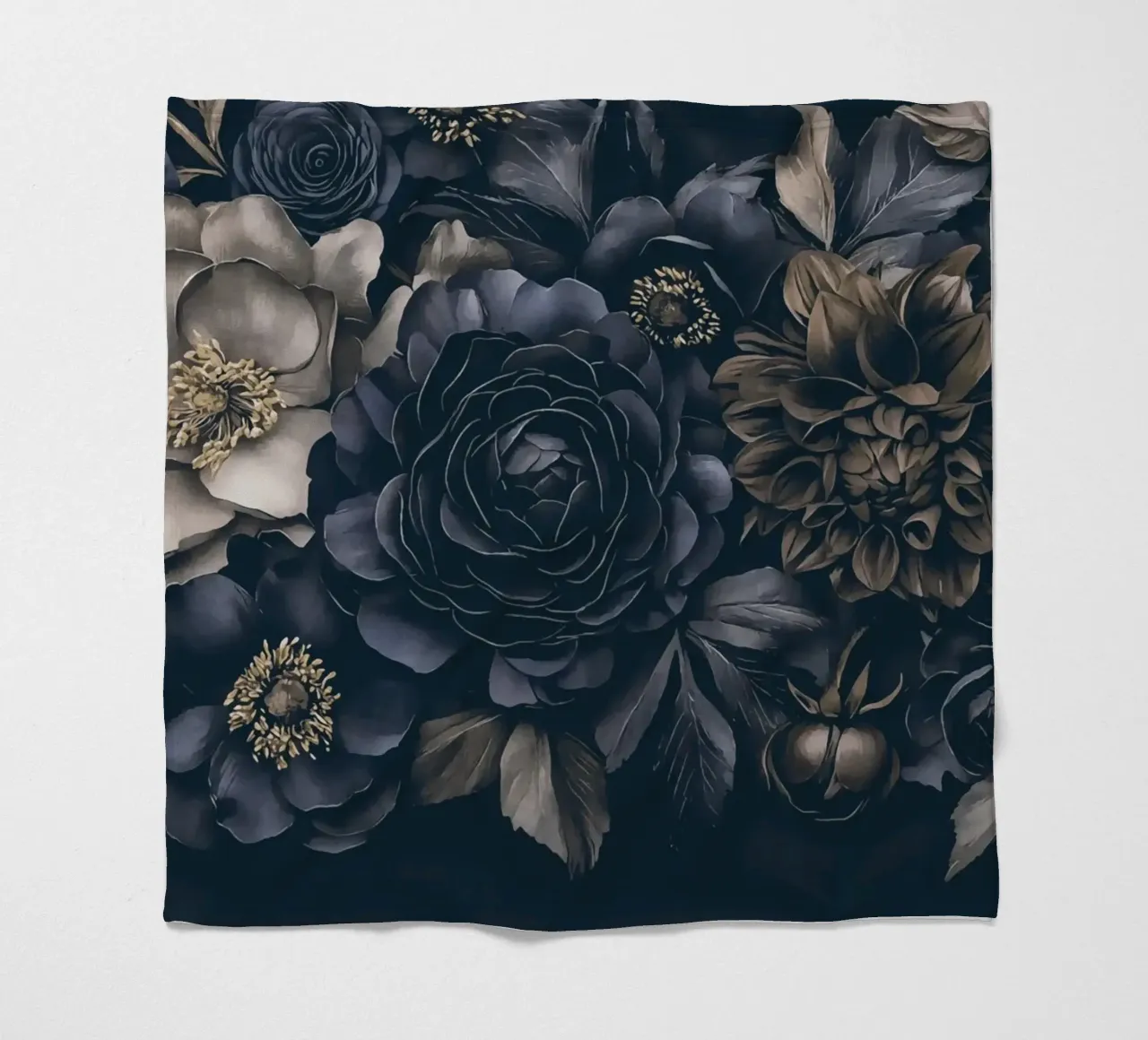 Bouquet barocco blu notte coperta in pile da Andrea Haase Floral Passion