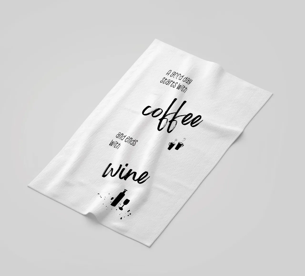 A good day starts with coffee and ends with wine toalla de playa de Melanie Viola