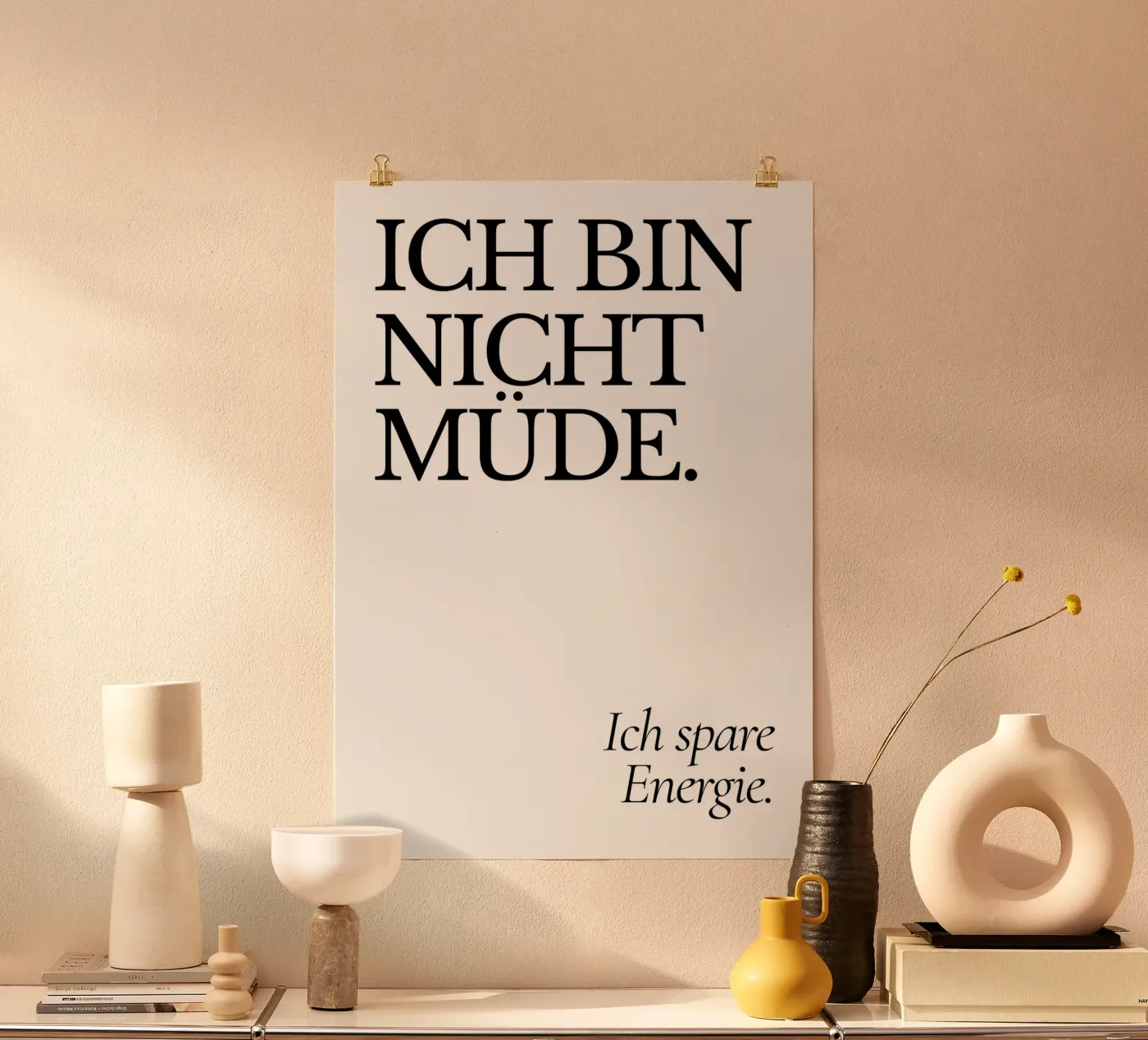 Nicht Müde. poster da PurePeachCleanLine