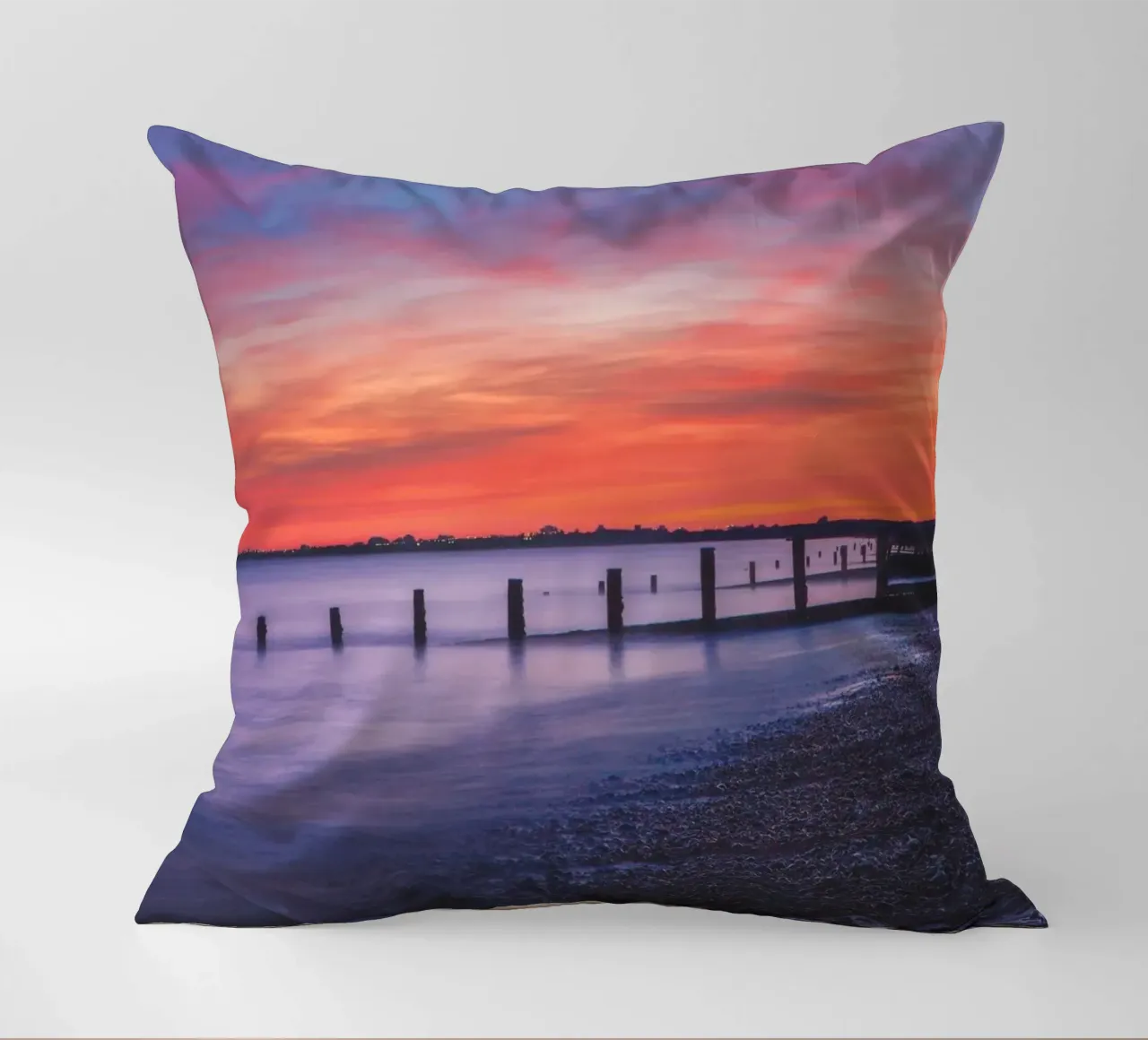 Hythe Sunset cojín de Dave Hare Photography