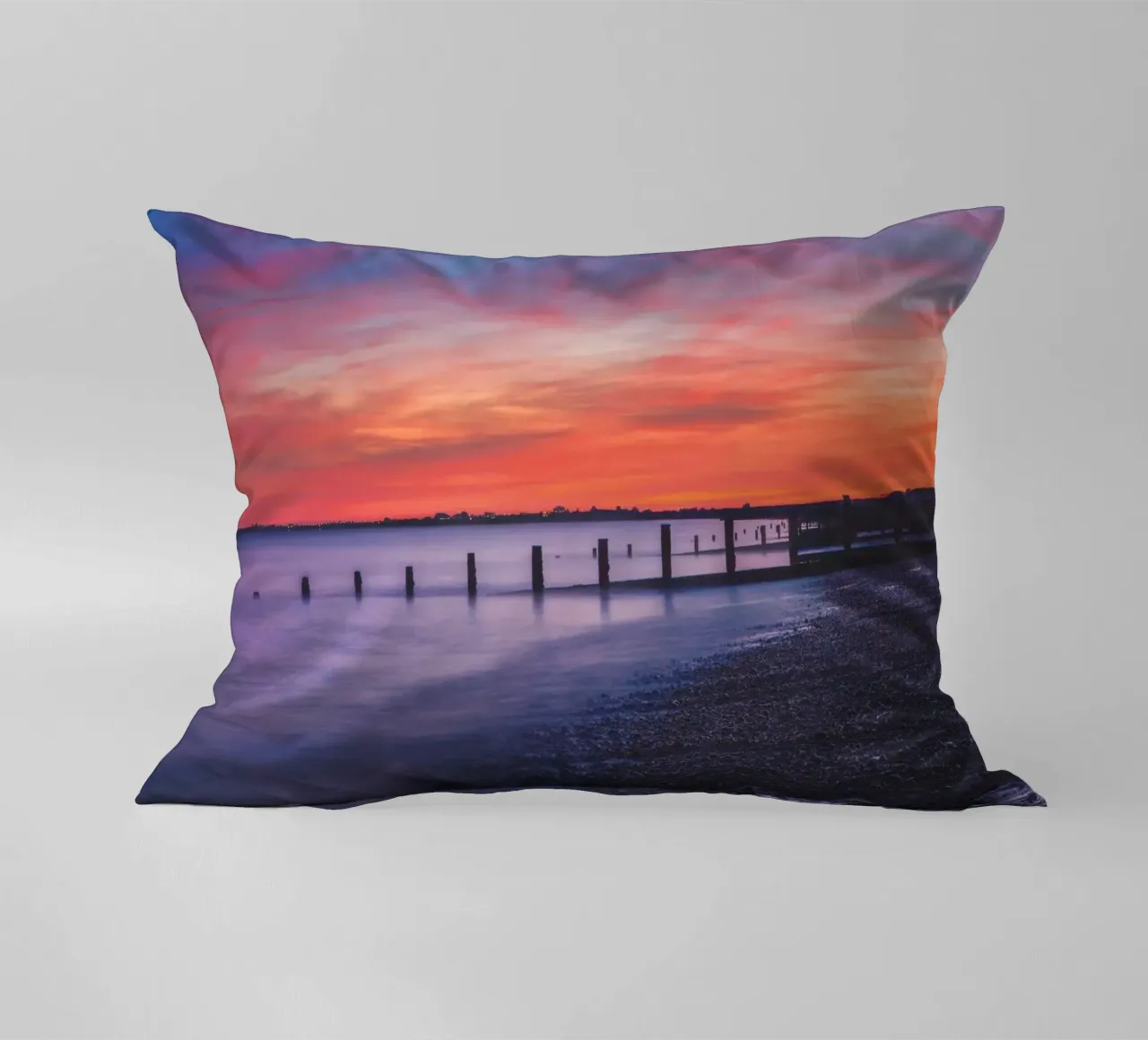 Hythe Sunset cojín de Dave Hare Photography