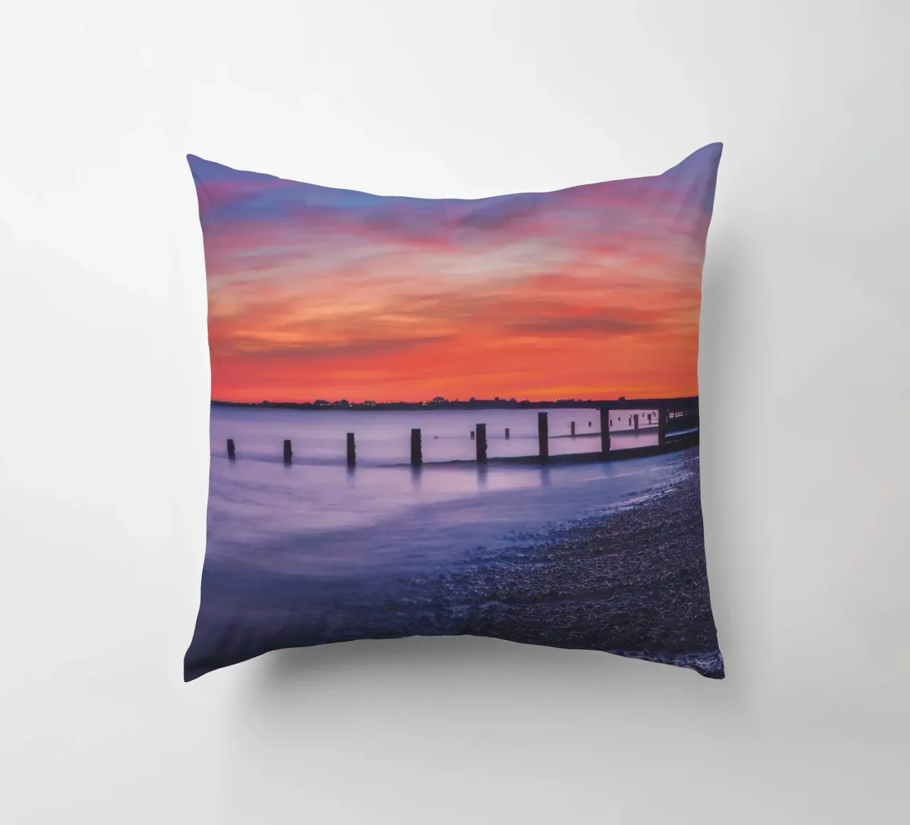Hythe Sunset cojín de Dave Hare Photography