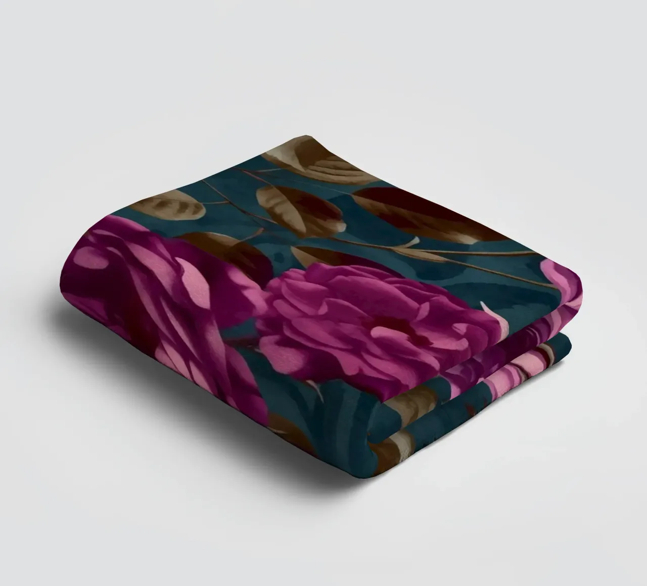 Samtig Moody Flower Grandeur Fuchsia Mauve Türkis Handtuch von Andrea Haase Floral Passion