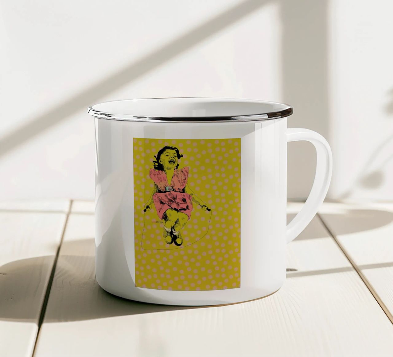 Jump Rope Rhyme tazza in smalto da La Belette Rose