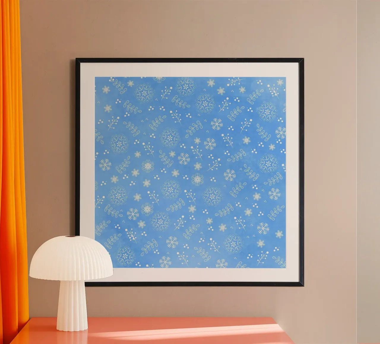 Motivo invernale di fiocchi di neve e cristalli di ghiaccio stilizzati poster con telaio in legno da CalliLetters